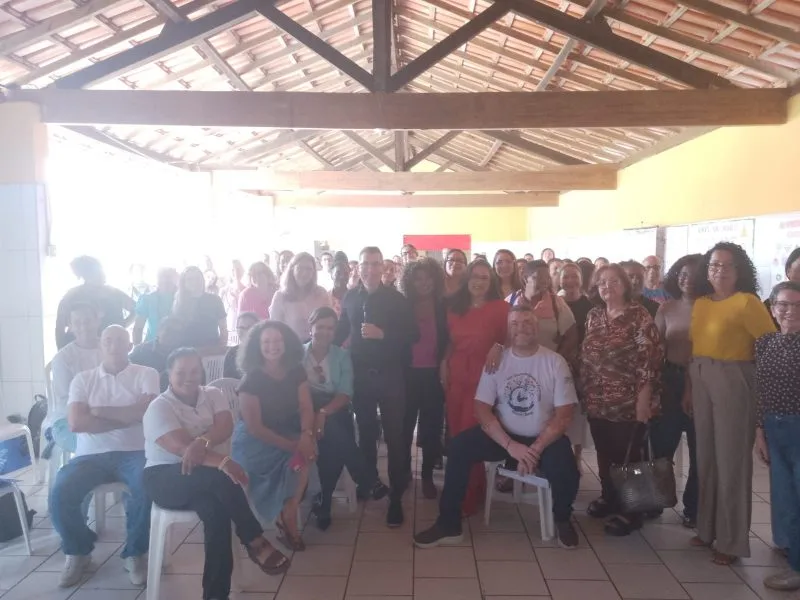 Educadores participam de oficina sobre Programação Neurolinguística para fortalecer comunicação e liderança nas escolas em Itabatã Educadores participam de oficina sobre Programação Neurolinguística para fortalecer comunicação e liderança nas escolas em Itabatã