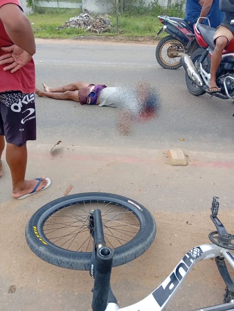 Ciclista fica gravemente ferido após ser atingido por motocicleta no trevo de Itabela Ciclista fica gravemente ferido após ser atingido por motocicleta no trevo de Itabela
