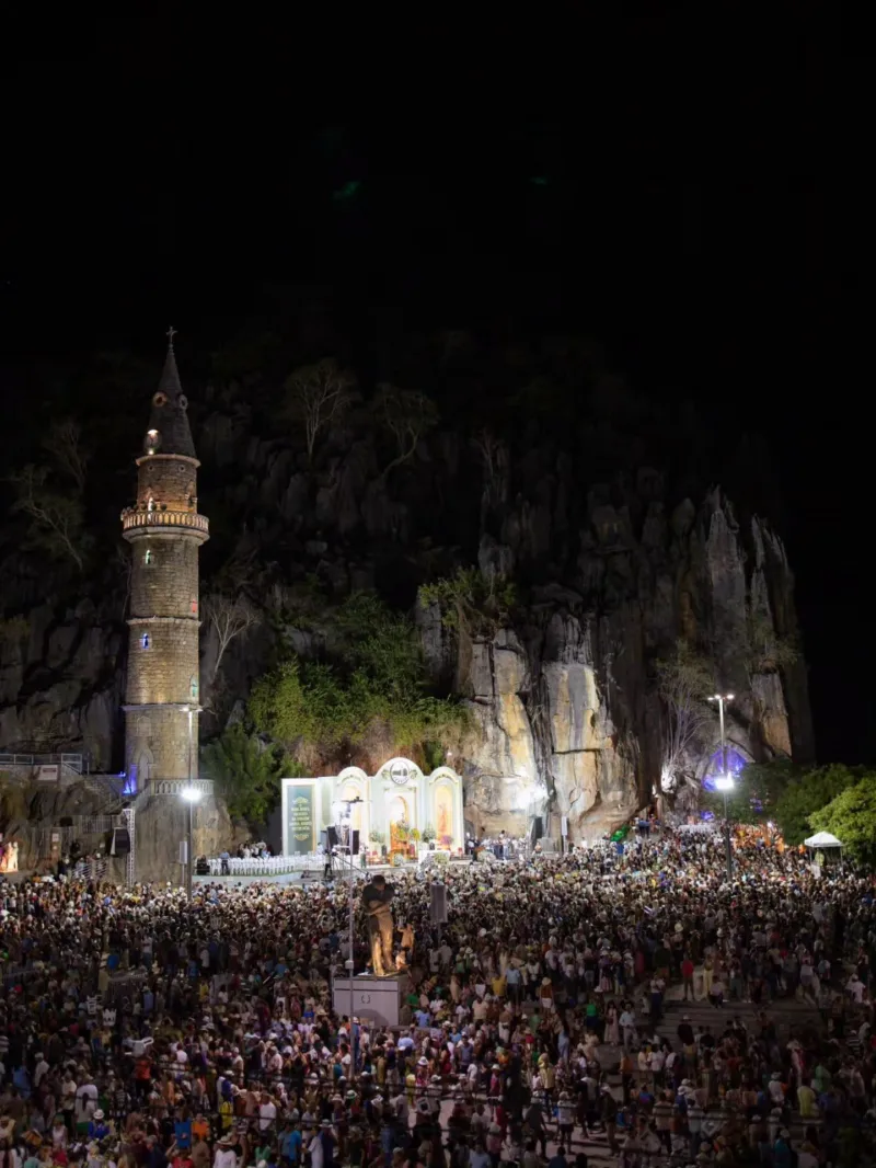 Três séculos de devoção fazem de Bom Jesus da Lapa um dos maiores destinos religiosos do país