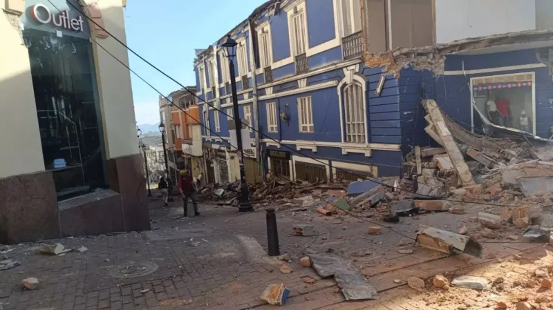 Terremoto de magnitude 7,4 atinge a Colômbia e deixa rastro de destruição
