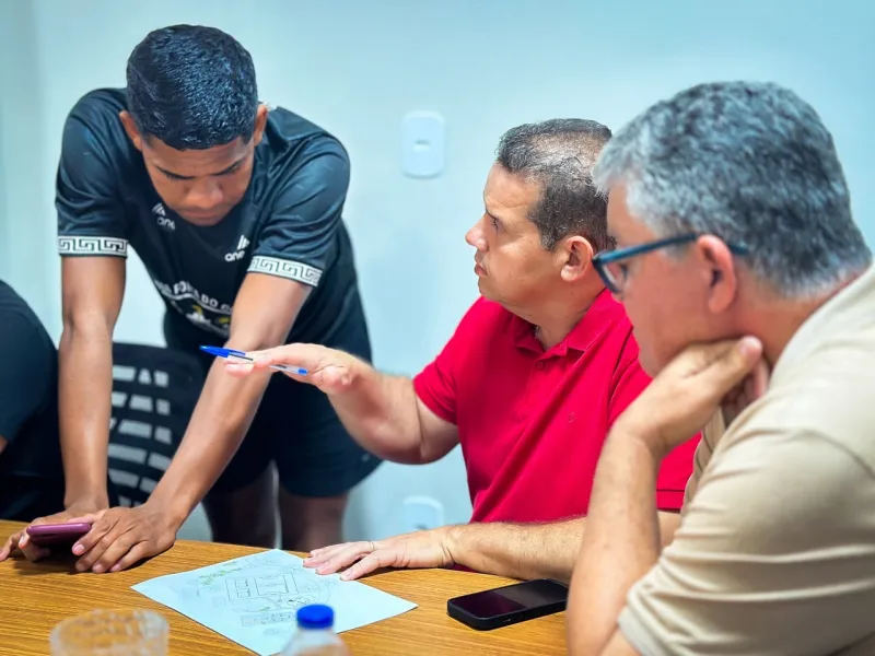 Prefeito Gilvan Produções recebe moradores de Corumbau e debate demandas da comunidade