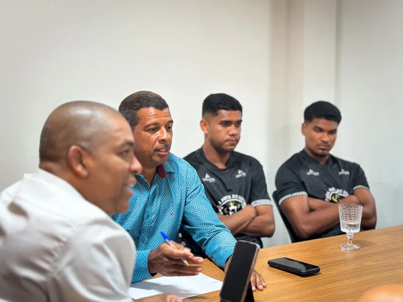 Prefeito Gilvan Produções recebe moradores de Corumbau e debate demandas da comunidade