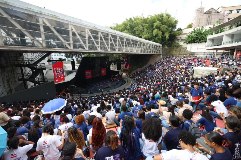Rede estadual reúne estudantes em aulão preparatório para o Enem 2026