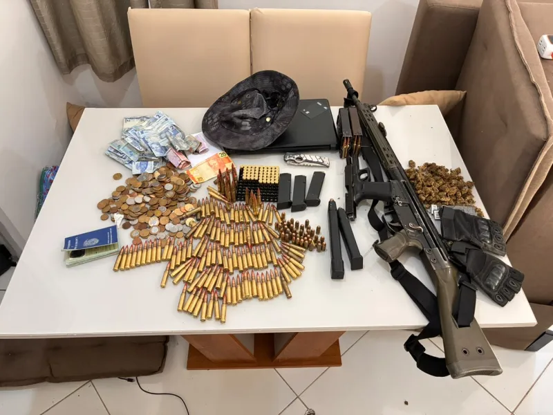 Operação Perímetro Zero localiza “3 Bond” ou “Sete”, integrante do Baralho do Crime Operação Perímetro Zero localiza “3 Bond” ou “Sete”, integrante do Baralho do Crime