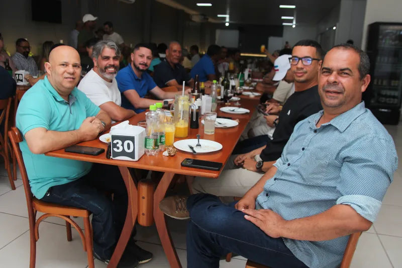 Ao reunir profissionais da comunicação, Robertinho reforçou que a imprensa tem papel essencial na divulgação das ações públicas e na aproximação entre governo e população.