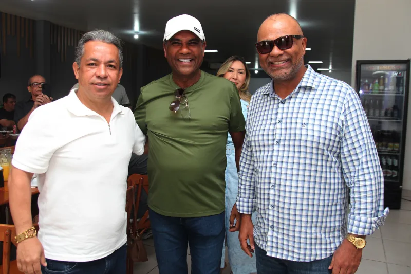 Ao reunir profissionais da comunicação, Robertinho reforçou que a imprensa tem papel essencial na divulgação das ações públicas e na aproximação entre governo e população.