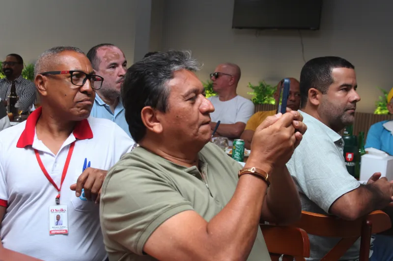 Ao reunir profissionais da comunicação, Robertinho reforçou que a imprensa tem papel essencial na divulgação das ações públicas e na aproximação entre governo e população.