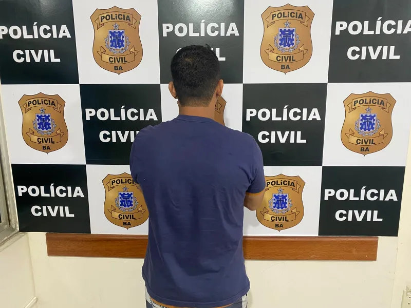 Acusado de matar ex-companheira a tiros em 2008 em Trancoso é preso dentro de ônibus em Eunápolis