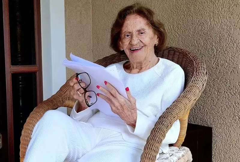 Morre aos 98 anos Laura Cardoso, um dos grandes nomes da dramaturgia brasileira