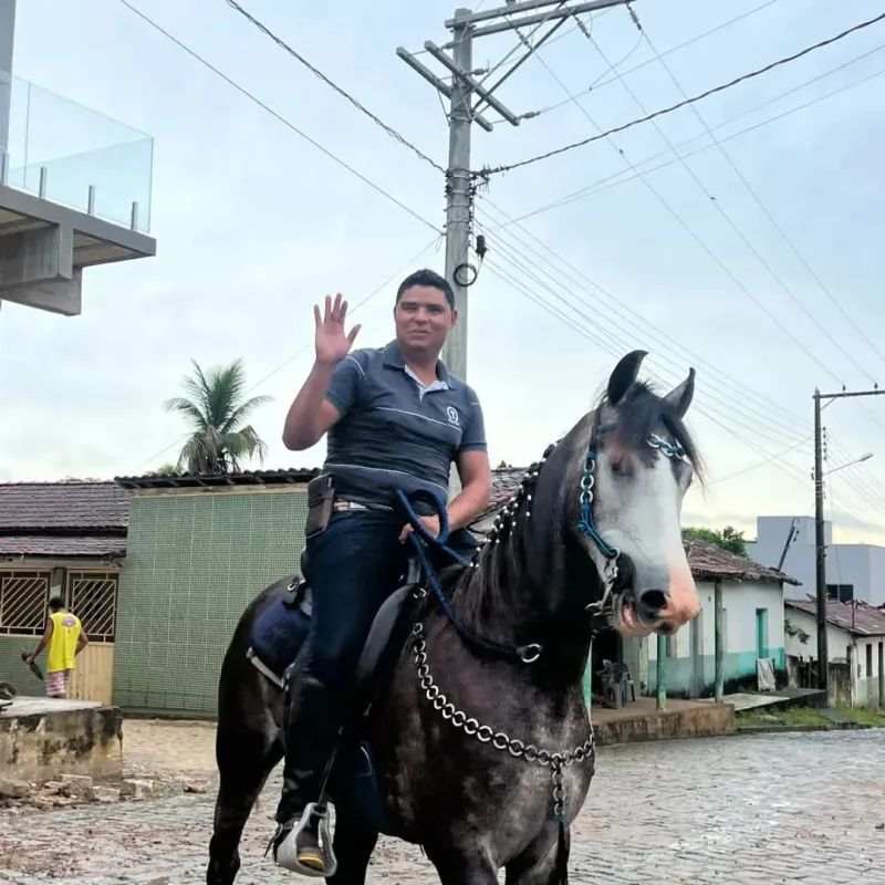 Prefeitura de Medeiros Neto lamenta o falecimento de Diego Melo 