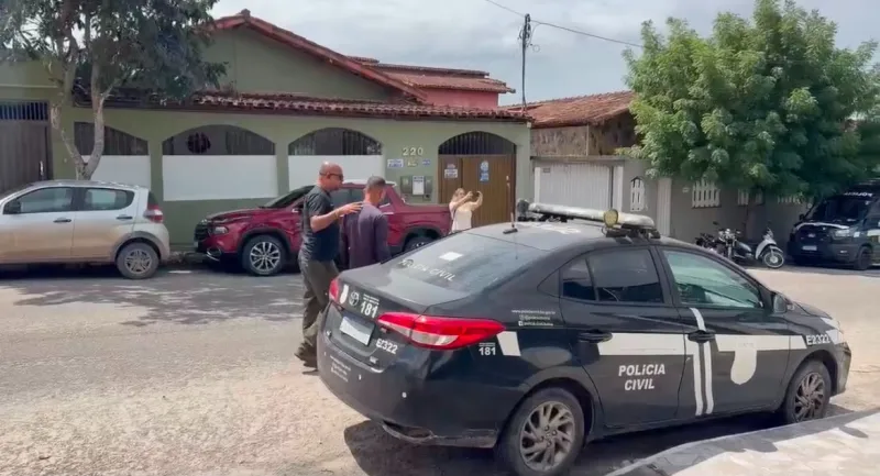 Homem é preso por descumprir medidas protetivas e perseguir ex-companheira em Eunápolis