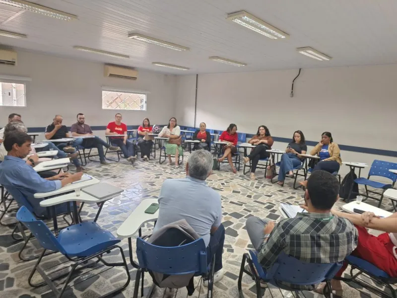 GT4 debate ensino superior e formação continuada durante construção do novo PME de Teixeira GT4 debate ensino superior e formação continuada durante construção do novo PME de Teixeira