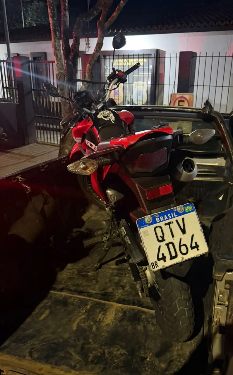 Honda Bros com suspeita de clonagem é apreendida pela Polícia Militar em Teixeira de Freitas