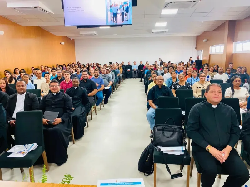 Diocese de Teixeira de Freitas/Caravelas promove formação sobre saúde mental e riscos psicossociais no trabalho