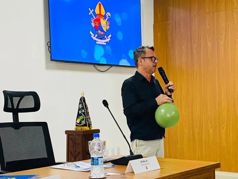 Diocese de Teixeira de Freitas/Caravelas promove formação sobre saúde mental e riscos psicossociais no trabalho