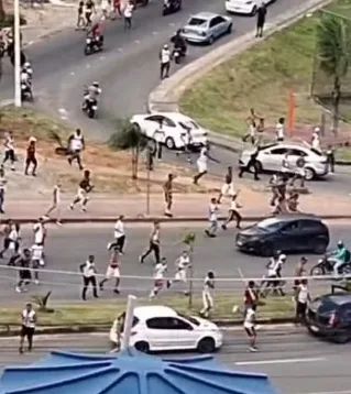 Briga entre torcedores deixa um morto, quatro vítimas de tentativa de homicídio e seis presos durante Ba-Vi em Salvador