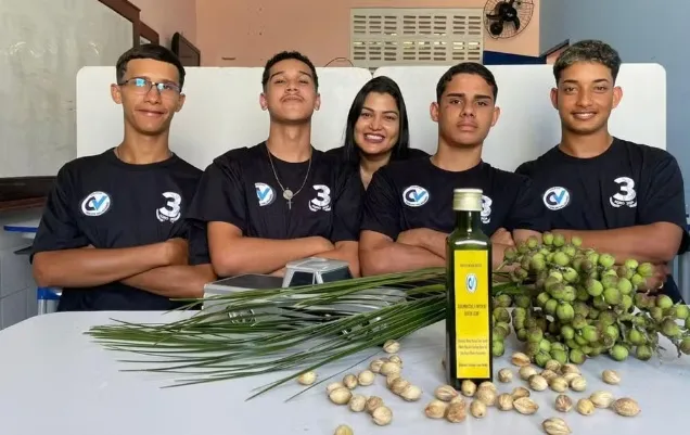 Estudantes baianos usam licuri para produzir biodiesel e representar o Brasil no exterior