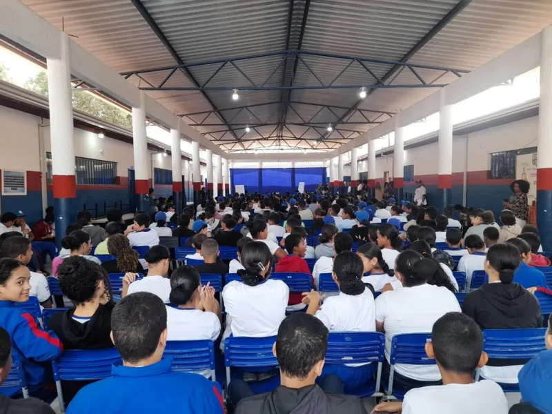 Educação e diversidade: escola de Teixeira de Freitas realiza programação sobre igualdade racial