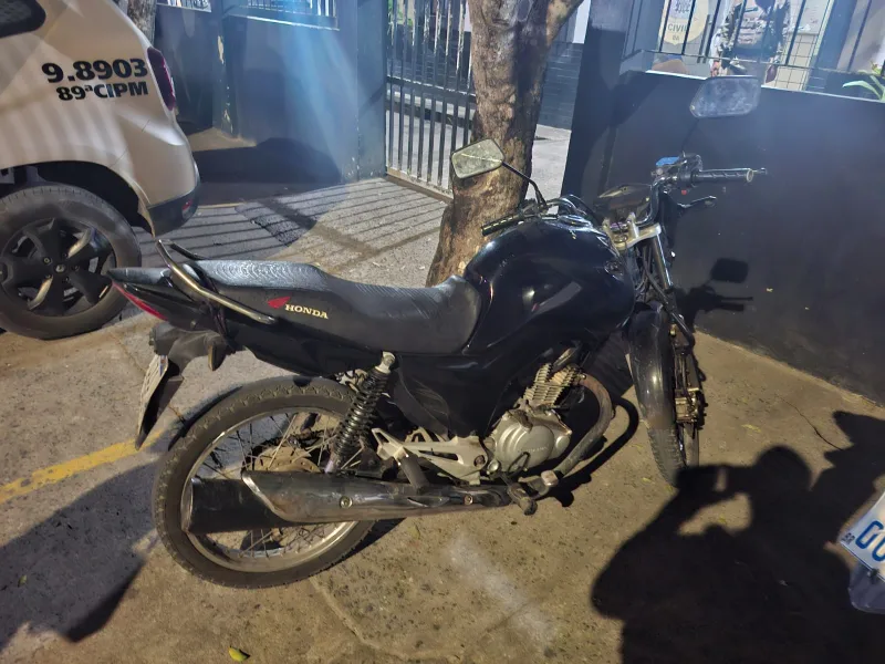Homem é preso no centro de Teixeira de Freitas por tráfico de drogas