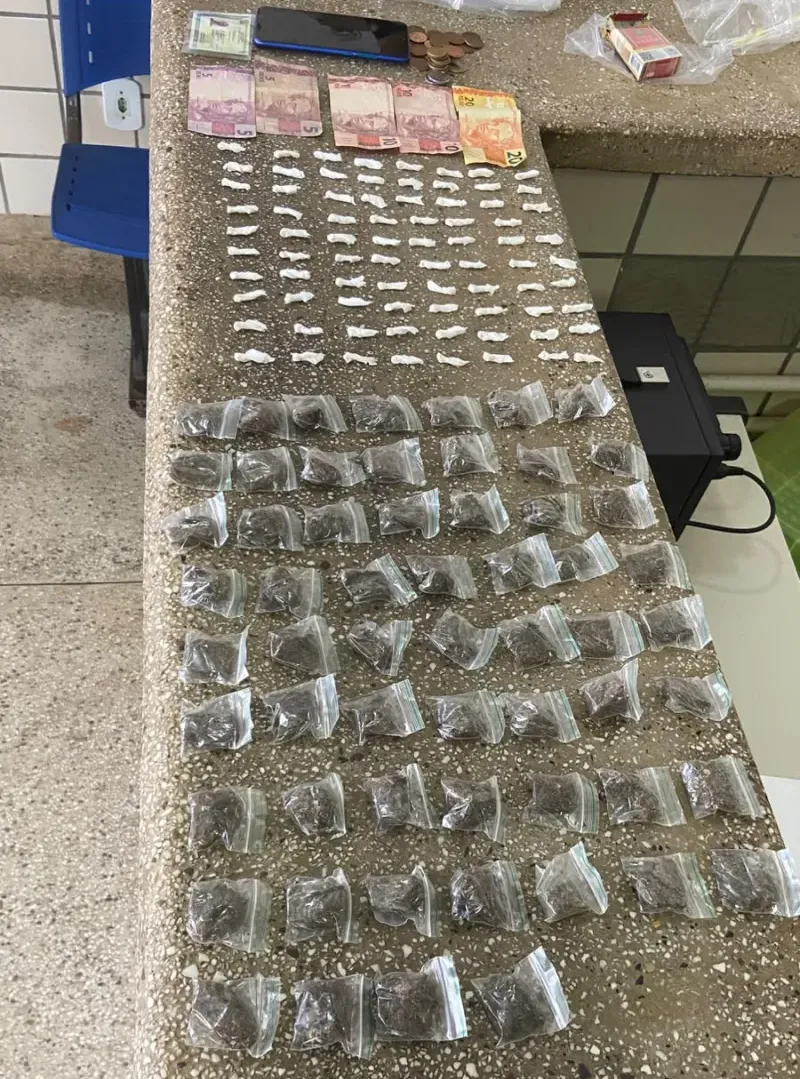 Homem é preso com drogas durante ação policial em Itamaraju