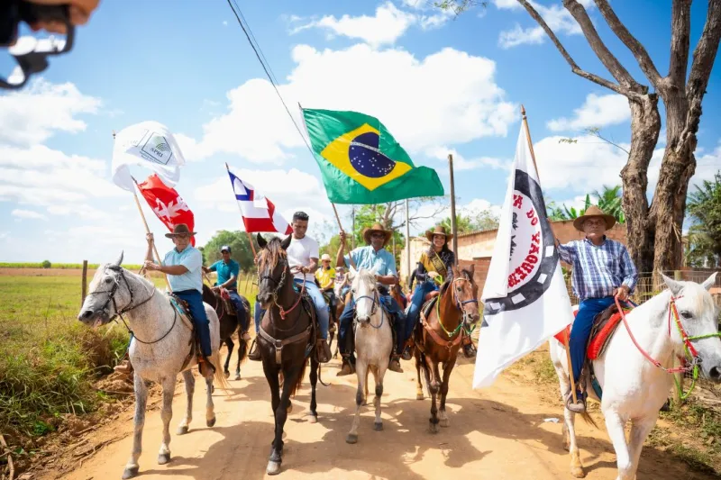 Com bênção na Igreja Matriz, Cavalgada do Vaqueiro celebra tradição em Ibirapuã