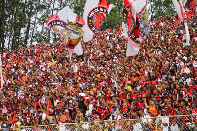 Torcidas organizadas do Bahia e Vitória estão impedidas de comparecer a eventos esportivos por seis meses