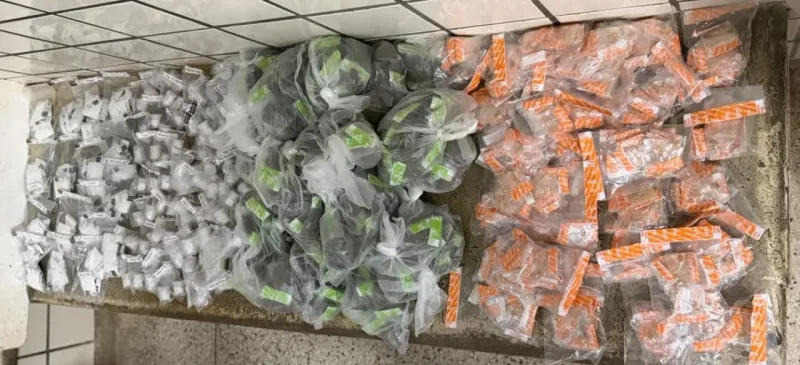 Homem é preso com mais de 3 kg de maconha e grande quantidade de crack e cocaína em Posto da Mata