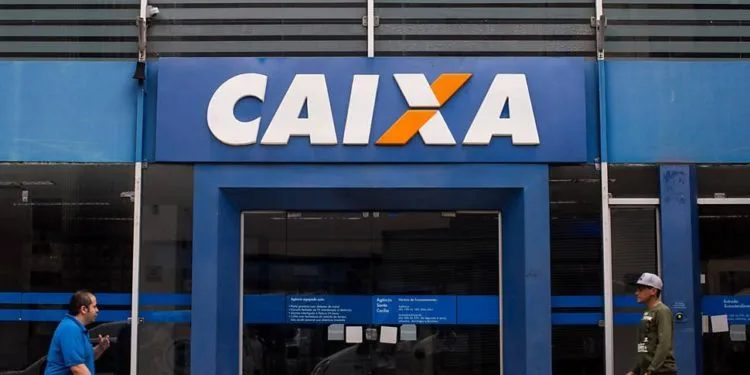 Gerente suspeito de usar cargo na Caixa Econômica para supostas fraudes de R$ 7,6 milhões é preso pela PF em Posto da Mata Gerente suspeito de usar cargo na Caixa Econômica para supostas fraudes de R$ 7,6 milhões é preso pela PF em Posto da Mata