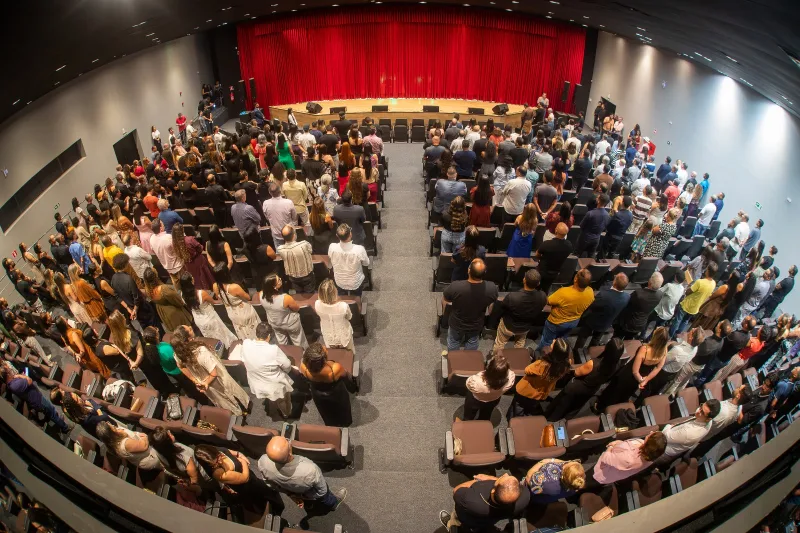 Teixeira de Freitas ganha Teatro Escola Antônio Chicon Sobrinho e prefeito aposta em artistas locais para conquistar o mundo Teixeira de Freitas ganha Teatro Escola Antônio Chicon Sobrinho e prefeito aposta em artistas locais para conquistar o mundo