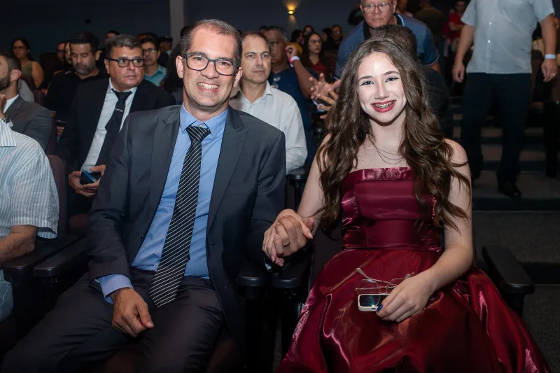 Teixeira de Freitas ganha Teatro Escola Antônio Chicon Sobrinho e prefeito aposta em artistas locais para conquistar o mundo Teixeira de Freitas ganha Teatro Escola Antônio Chicon Sobrinho e prefeito aposta em artistas locais para conquistar o mundo