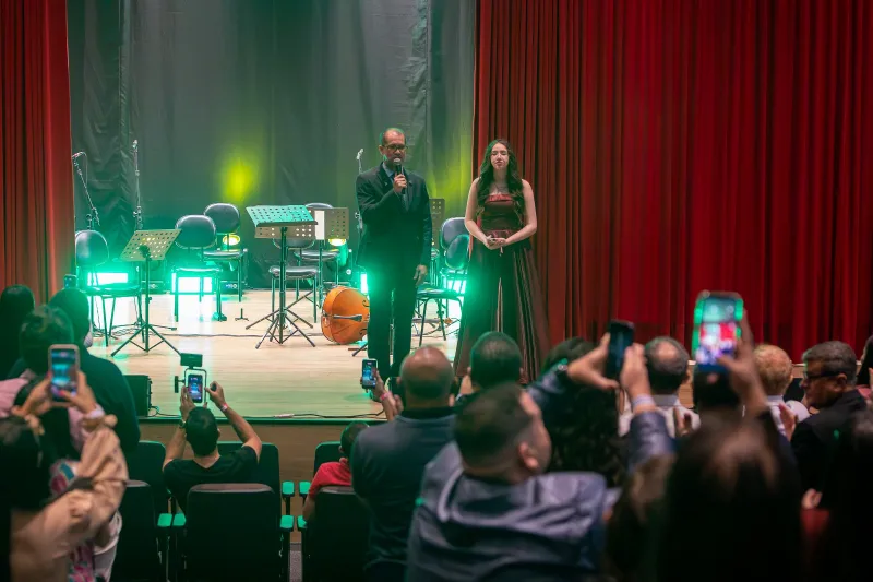 Teixeira de Freitas ganha Teatro Escola Antônio Chicon Sobrinho e prefeito aposta em artistas locais para conquistar o mundo Teixeira de Freitas ganha Teatro Escola Antônio Chicon Sobrinho e prefeito aposta em artistas locais para conquistar o mundo