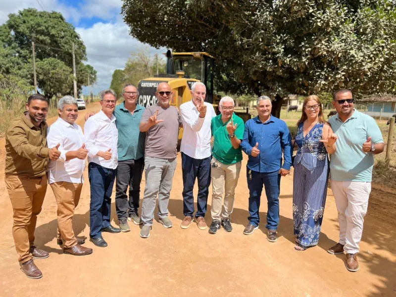 Asfalto que transforma: União de forças entre Beto Pinto e Governo da Bahia viabiliza 18km de estrada de Medeiros para Itupeva