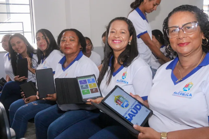 Alcobaça moderniza atendimento e prepara agentes de saúde para uso de tablets Alcobaça moderniza atendimento e prepara agentes de saúde para uso de tablets
