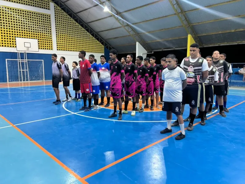 Jogos Escolares da EJA promovem esporte e integração em Teixeira de Freitas