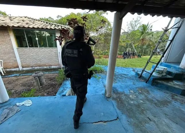 “Maluquete” é preso na Bahia suspeito de alugar fuzis para grupos envolvidos em ataques a bancos e carros-forte