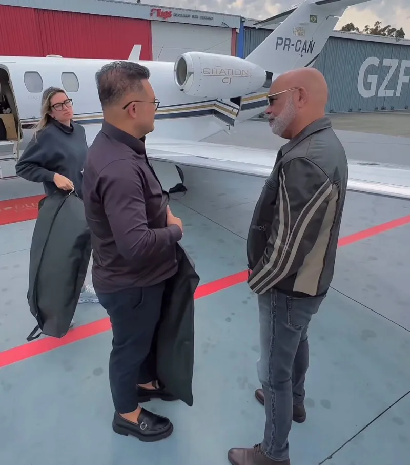 Cantor Rick e outras três pessoas estão em helicóptero desaparecido em Santa Catarina Cantor Rick e outras três pessoas estão em helicóptero desaparecido em Santa Catarina