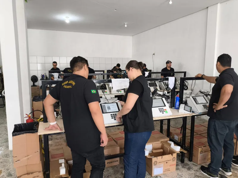 Justiça Eleitoral inicia preparação das urnas para Eleições 2026 e orienta eleitores sobre “colinha” e uso de celular Justiça Eleitoral inicia preparação das urnas para Eleições 2026 e orienta eleitores sobre “colinha” e uso de celular