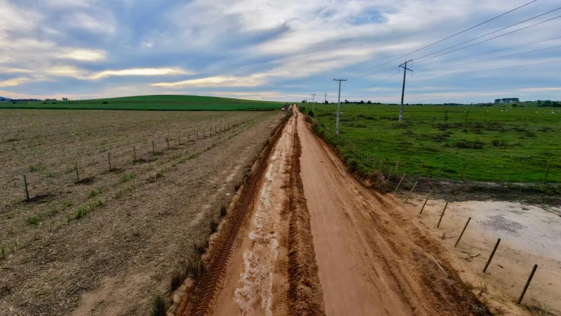 Governo da Bahia inicia pavimentação de estrada que liga Ibirapuã a Vila Portela e Vila Juazeiro Governo da Bahia inicia pavimentação de estrada que liga Ibirapuã a Vila Portela e Vila Juazeiro