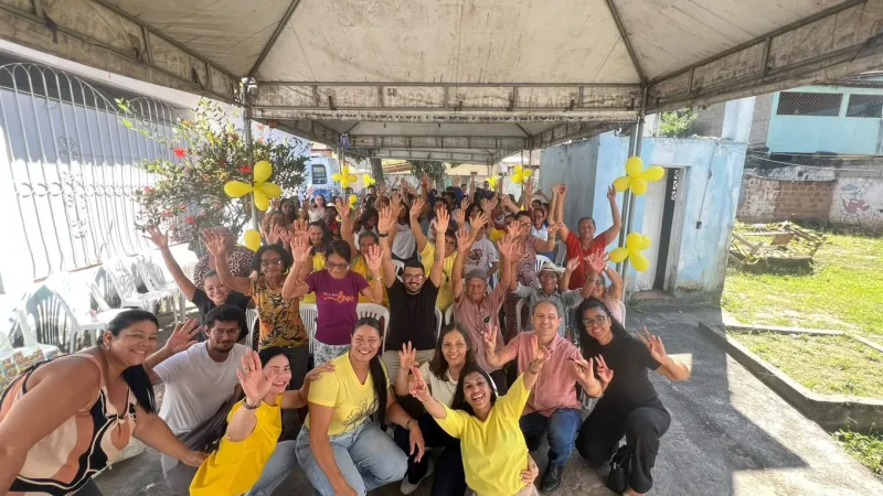 Estudantes de Teixeira de Freitas levam mensagens de valorização da vida à comunidade