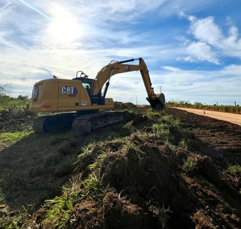 Governo da Bahia inicia pavimentação de estrada que liga Ibirapuã a Vila Portela e Vila Juazeiro Governo da Bahia inicia pavimentação de estrada que liga Ibirapuã a Vila Portela e Vila Juazeiro