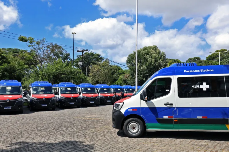 Medeiros Neto e outros municípios baianos recebem veículos para reforçar atendimento pelo SUS