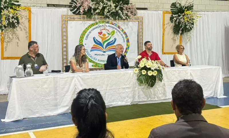 Secretaria de Educação inicia Curso de Formação para Profissionais de Apoio Escolar em Mucuri Secretaria de Educação inicia Curso de Formação para Profissionais de Apoio Escolar em Mucuri