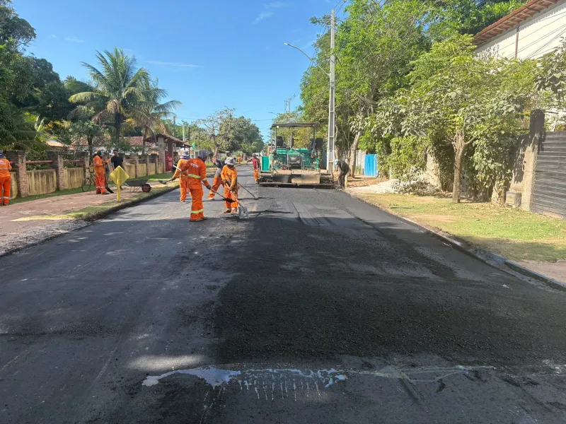 Cumuruxatiba começa a receber asfaltamento em obra que promete transformar a mobilidade Cumuruxatiba começa a receber asfaltamento em obra que promete transformar a mobilidade