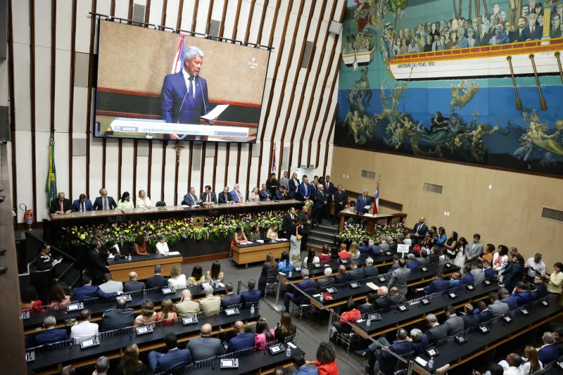 Confira os deputados estaduais eleitos na Bahia; Ivana Bastos lidera votação com mais de 203 mil votos Confira os deputados estaduais eleitos na Bahia; Ivana Bastos lidera votação com mais de 203 mil votos