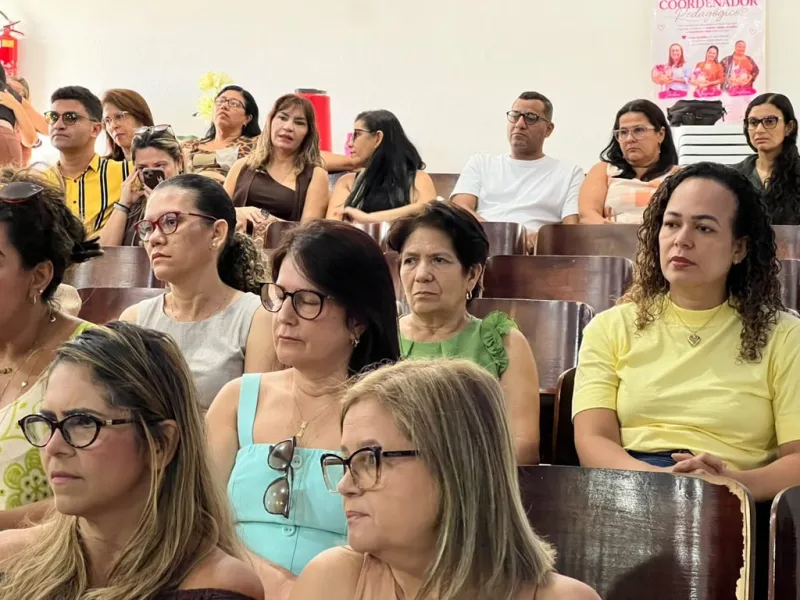 Educação continuada: investir na formação dos gestores é fortalecer a aprendizagem nas escolas Educação continuada: investir na formação dos gestores é fortalecer a aprendizagem nas escolas