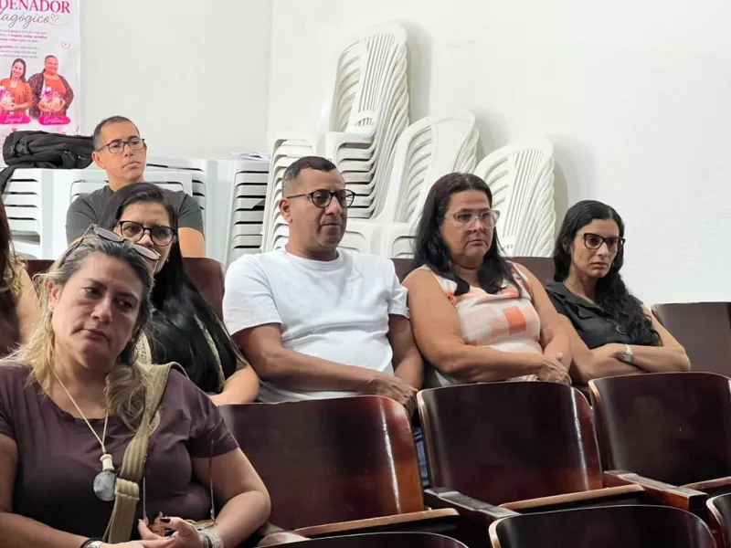 Educação continuada: investir na formação dos gestores é fortalecer a aprendizagem nas escolas Educação continuada: investir na formação dos gestores é fortalecer a aprendizagem nas escolas