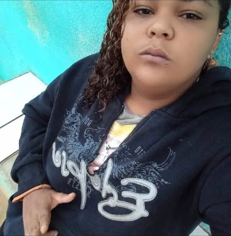 Mulher é executada a tiros em Medeiros Neto; ela deixa quatro filhos