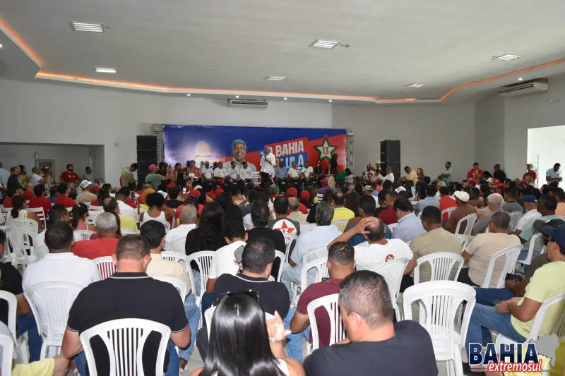 Jerônimo Rodrigues reúne lideranças em Teixeira de Freitas e reforça apoio à reeleição de Lula Jerônimo Rodrigues reúne lideranças em Teixeira de Freitas e reforça apoio à reeleição de Lula