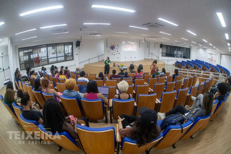 UFSB e Prefeitura de Teixeira de Freitas promovem formação para futuros professores