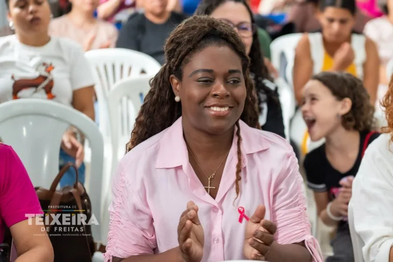 UBS Monte Castelo reúne cerca de 100 mulheres em ação do Outubro Rosa com palestra de mastologista